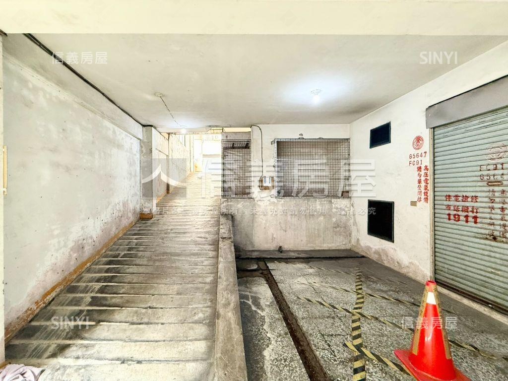 有子母車天然氣３樓公寓房屋室內格局與周邊環境