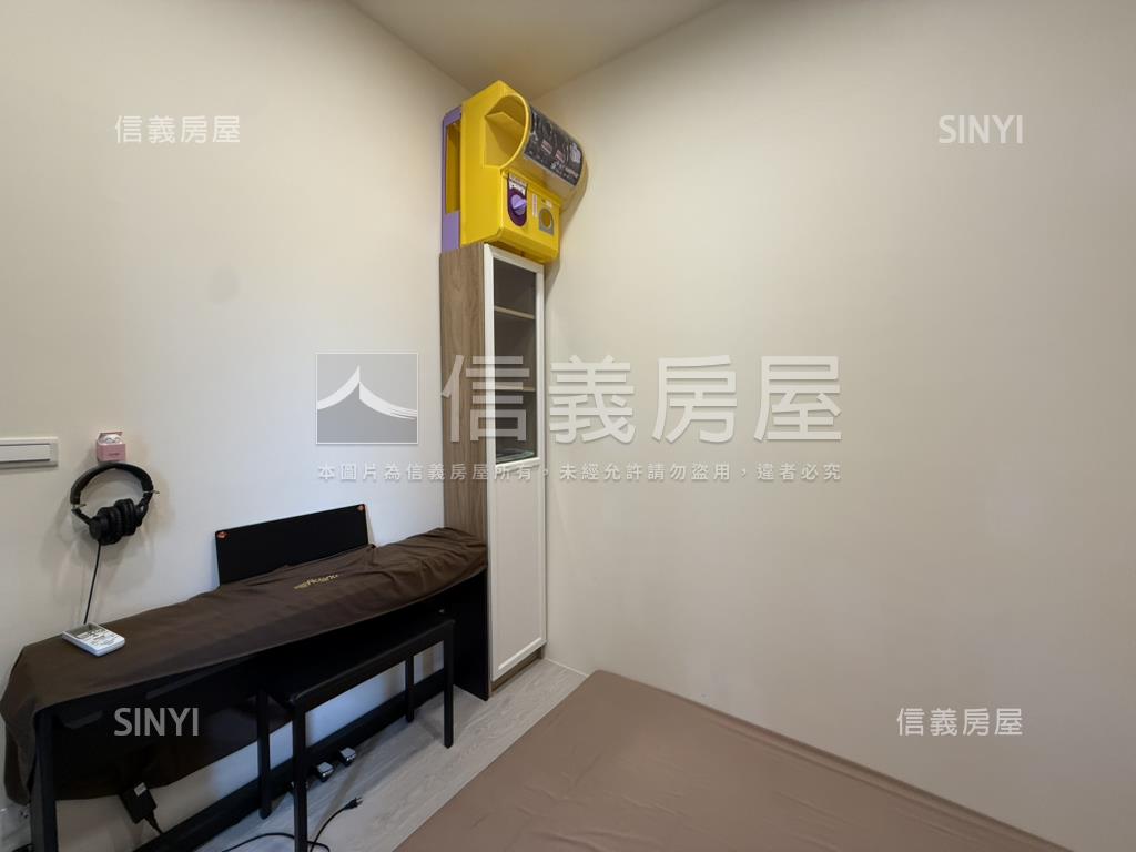 專任未來里寓˙兩房車位房屋室內格局與周邊環境