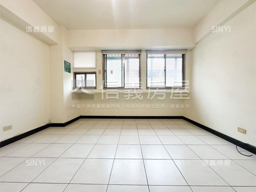 大面寬１－２樓招財店面房屋室內格局與周邊環境