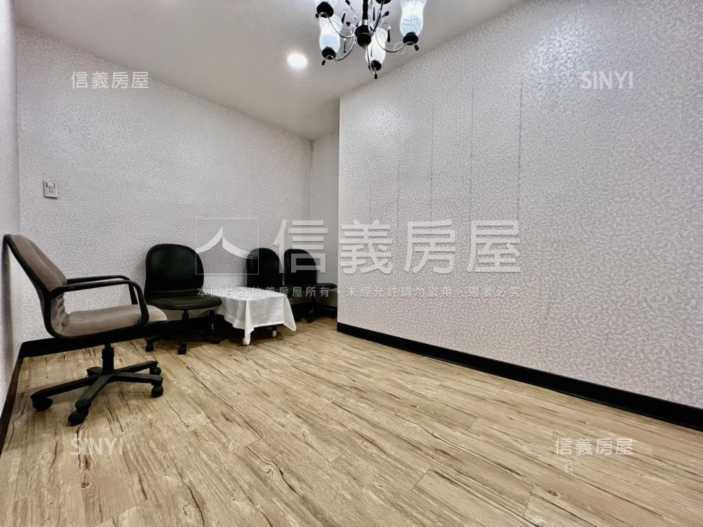 基隆中平街四房溫馨綠意宅房屋室內格局與周邊環境