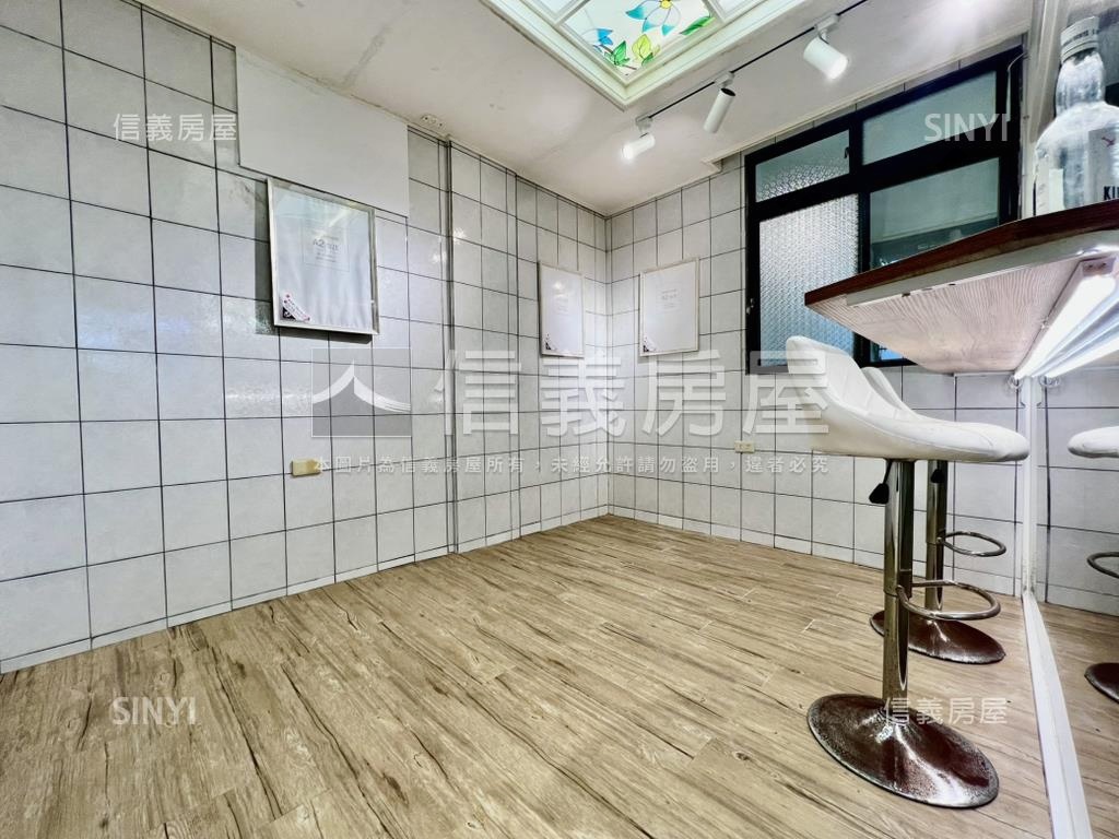 基隆中平街四房溫馨綠意宅房屋室內格局與周邊環境