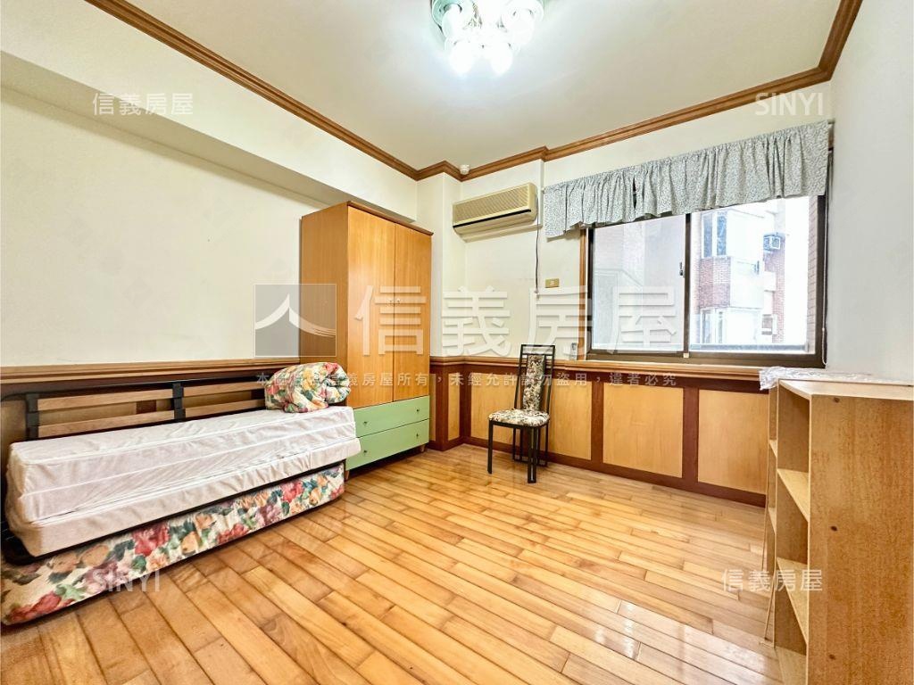 綠波山莊三房平面車房屋室內格局與周邊環境