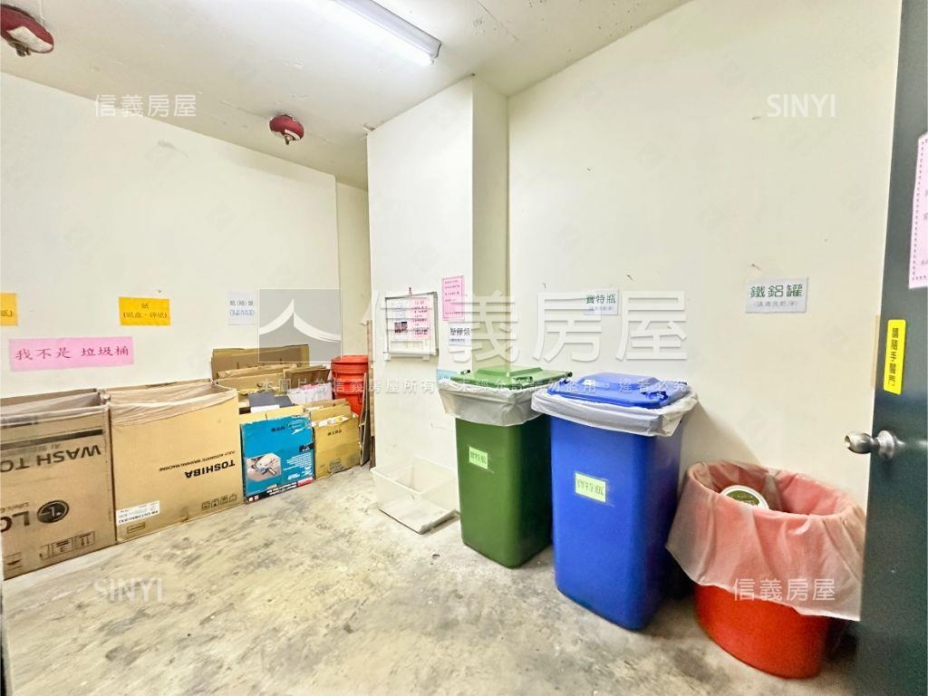 綠波山莊三房平面車房屋室內格局與周邊環境