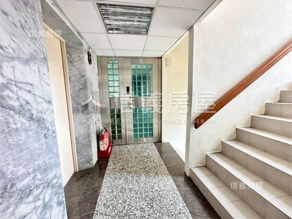 綠波山莊三房平面車房屋室內格局與周邊環境