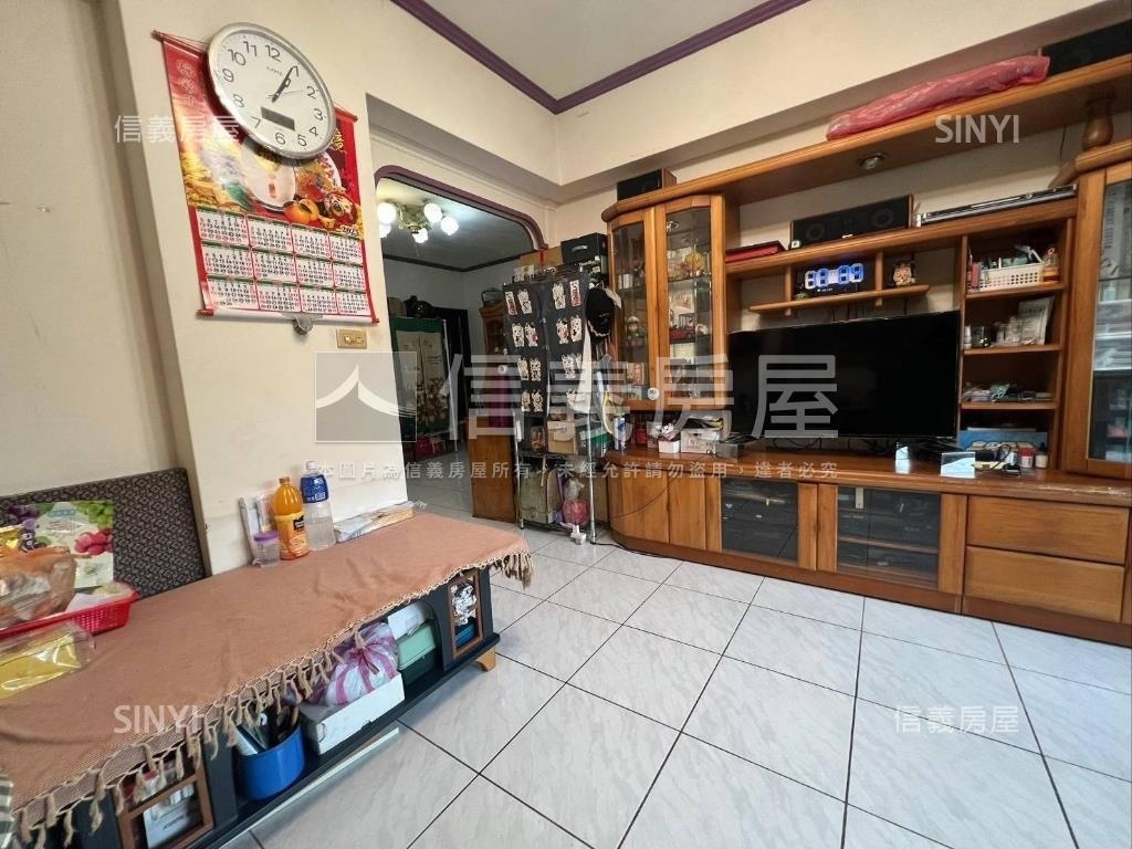 適首購小資族高樓電梯三房房屋室內格局與周邊環境