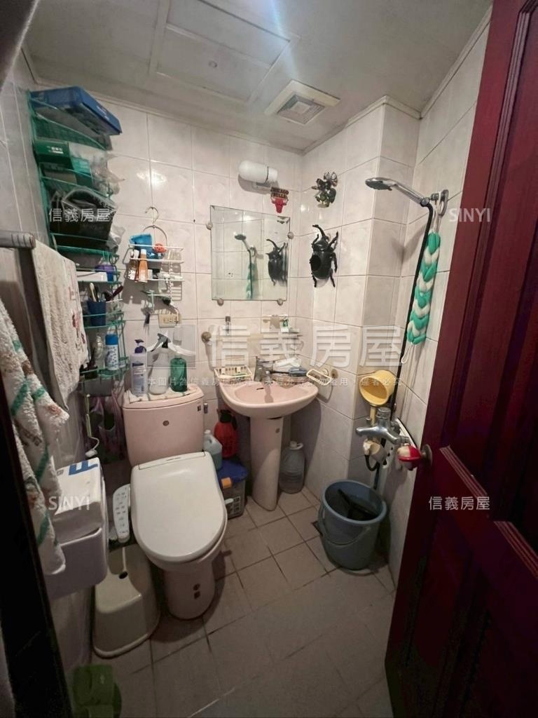 適首購小資族高樓電梯三房房屋室內格局與周邊環境