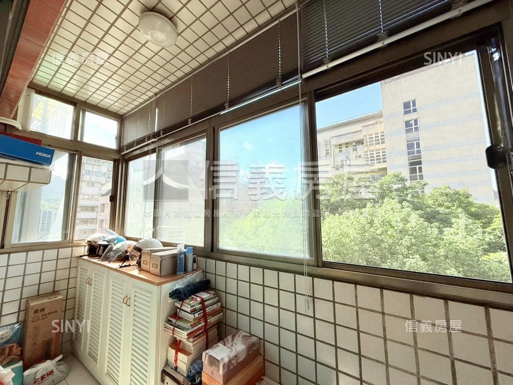 面朝恆光公園電梯三房車位房屋室內格局與周邊環境