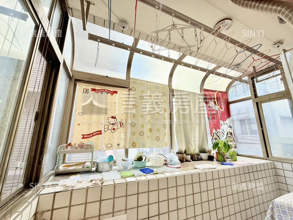 面朝恆光公園電梯三房車位房屋室內格局與周邊環境