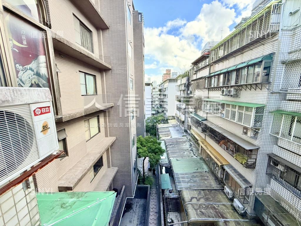 面朝恆光公園電梯三房車位房屋室內格局與周邊環境