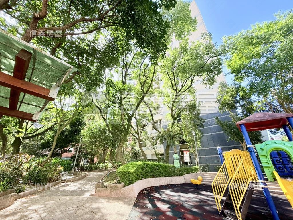 面朝恆光公園電梯三房車位房屋室內格局與周邊環境