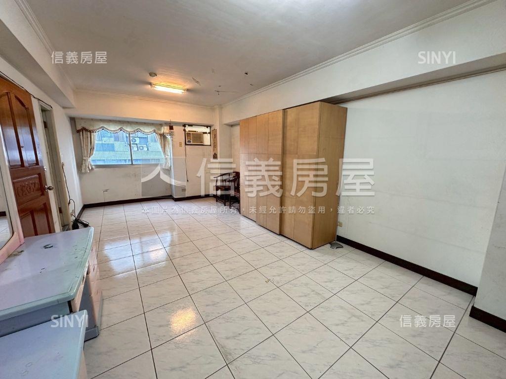 近大墩家樂福華廈三房車位房屋室內格局與周邊環境