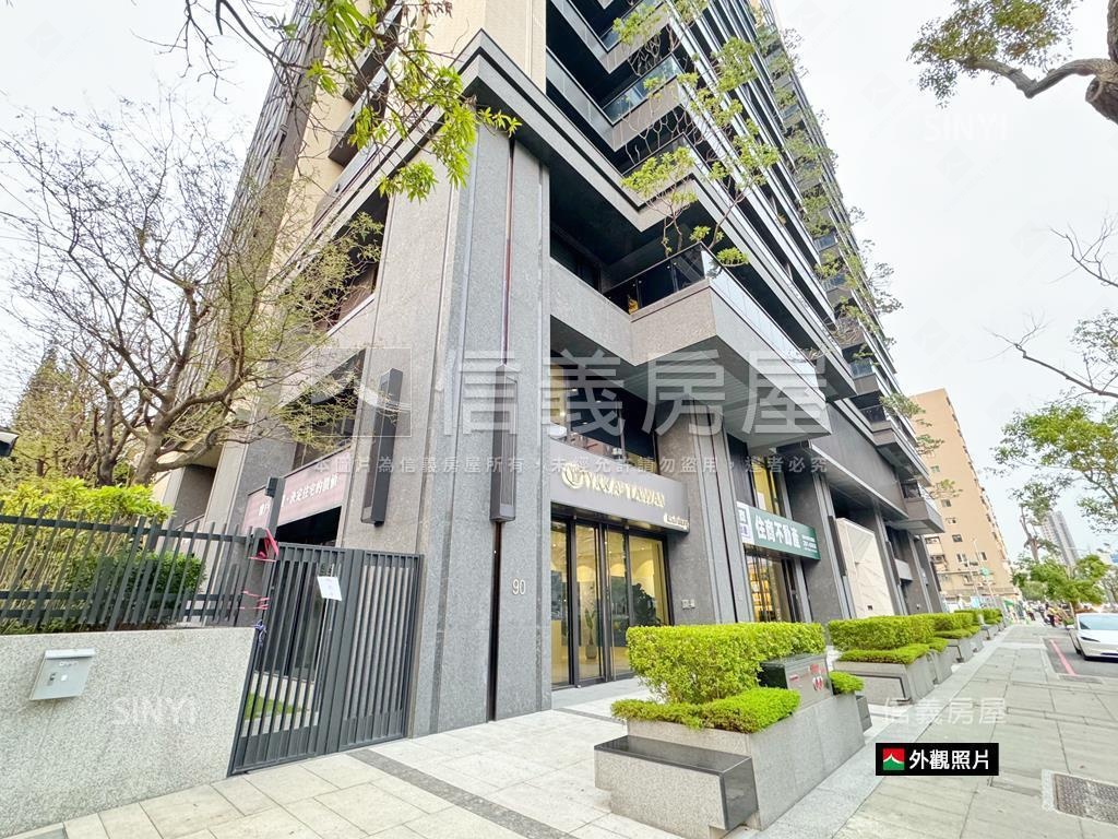 國泰Ｏ２‧角窗金店面Ｉ房屋室內格局與周邊環境