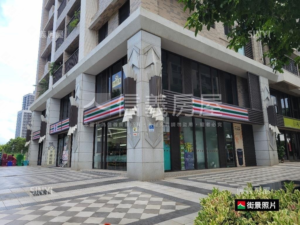 高樓視野遼闊文華三房車位房屋室內格局與周邊環境