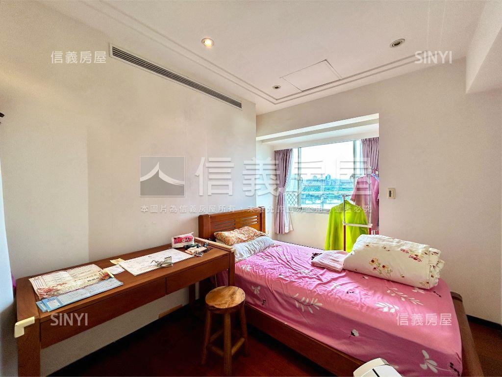 正面河景景觀美宅房屋室內格局與周邊環境