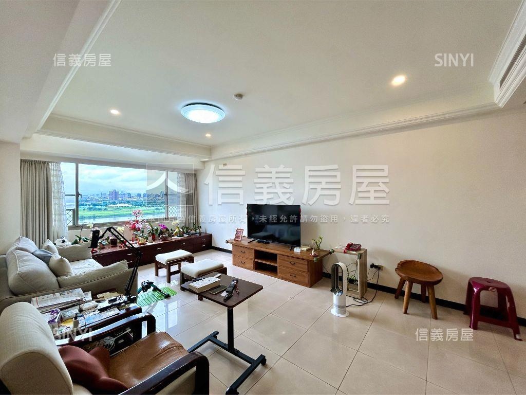 正面河景景觀美宅房屋室內格局與周邊環境