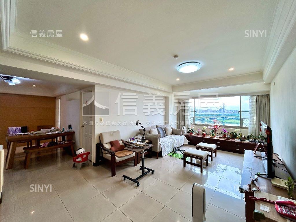 正面河景景觀美宅房屋室內格局與周邊環境