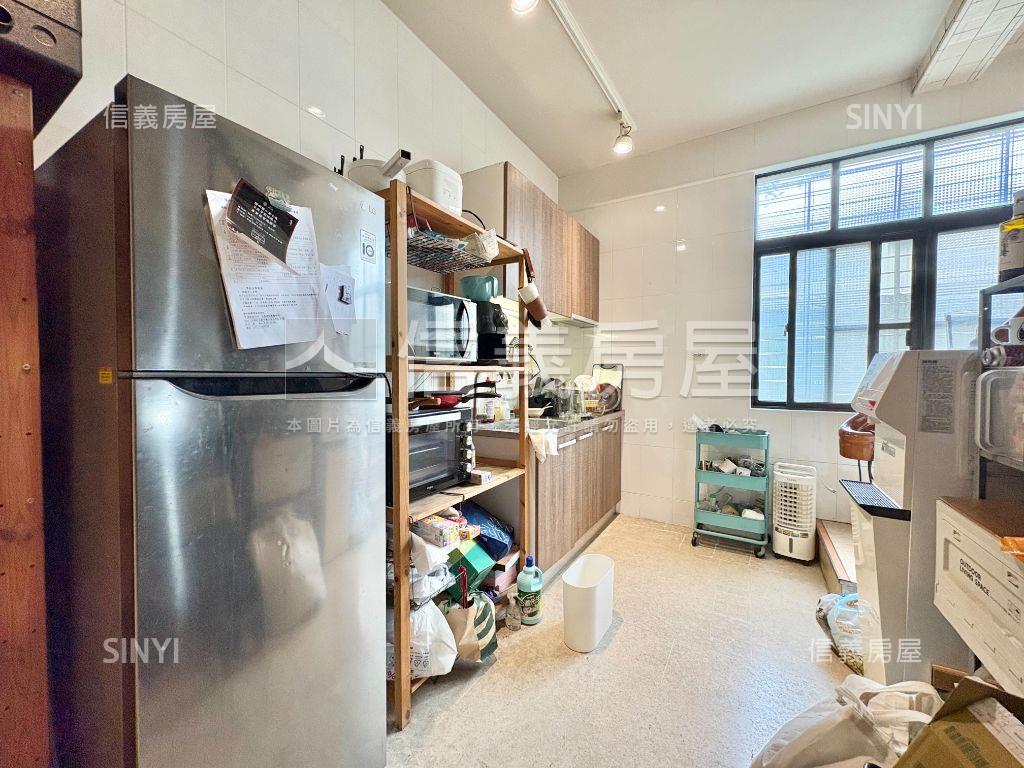 建工商圈．正路商住透店房屋室內格局與周邊環境