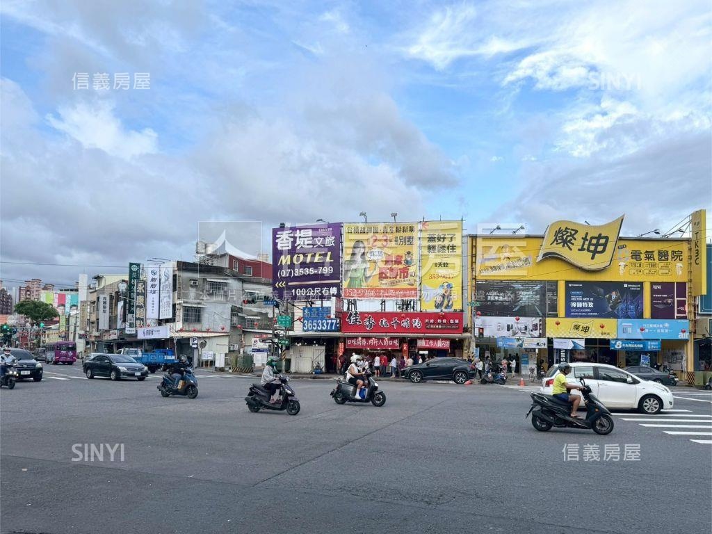 楠梓火車站燙金店面房屋室內格局與周邊環境