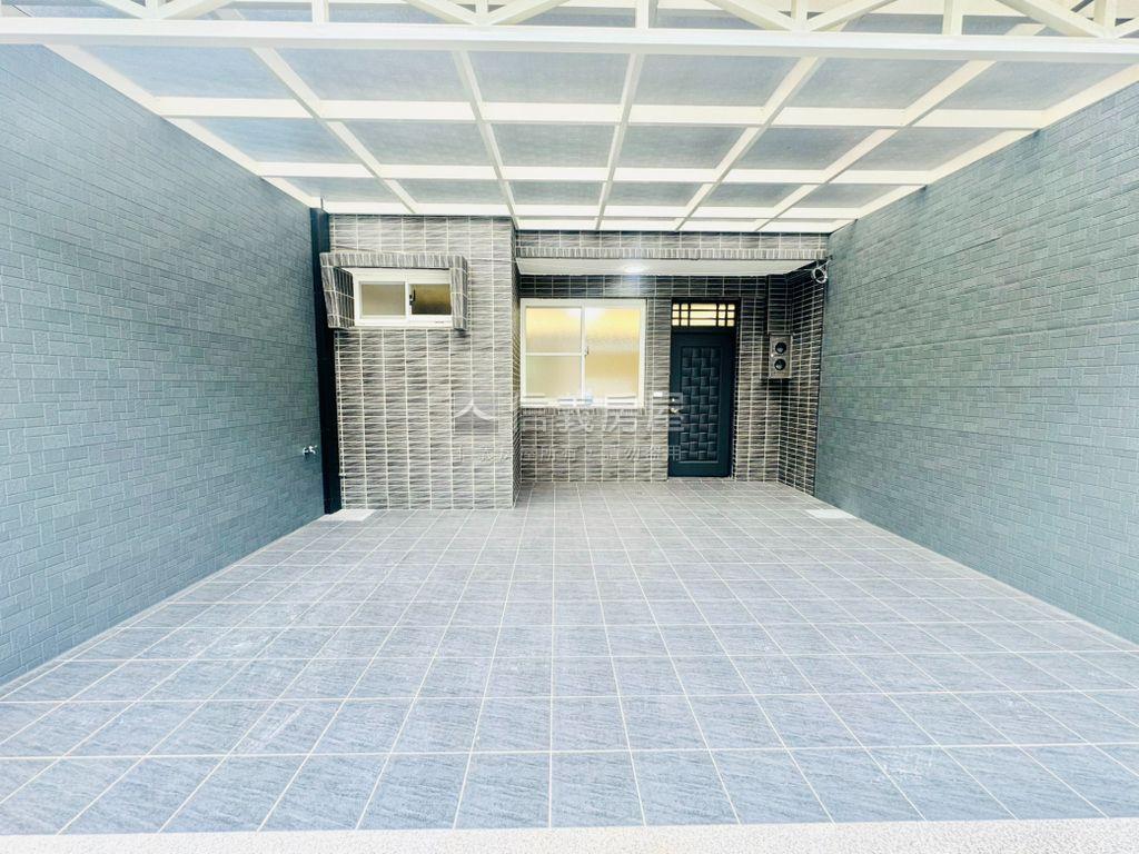 面寬約６米有整理透天房屋室內格局與周邊環境