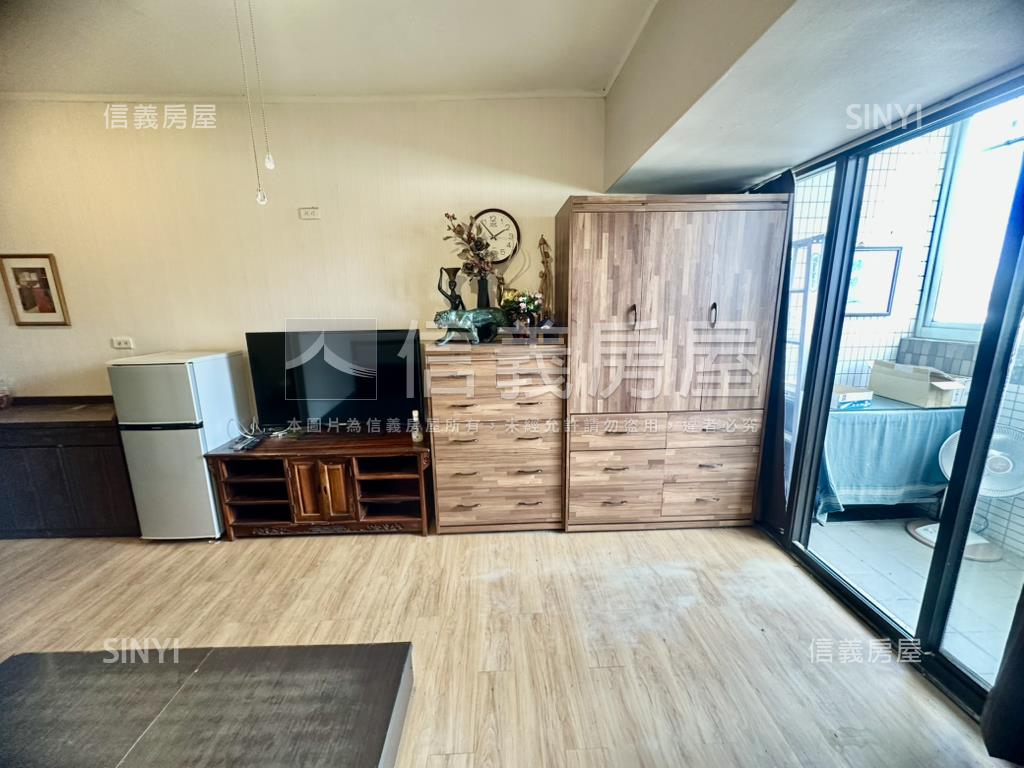 近中國醫景觀陽台套房房屋室內格局與周邊環境
