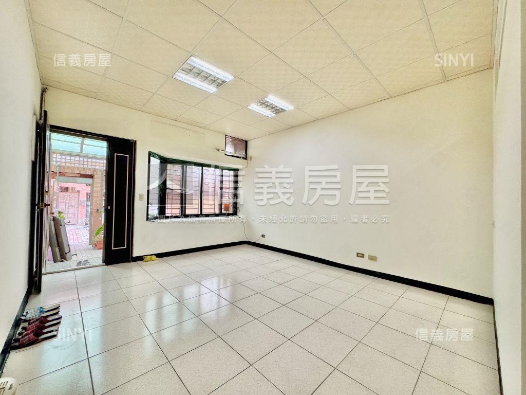 南工街國泰社區型傳統車墅房屋室內格局與周邊環境