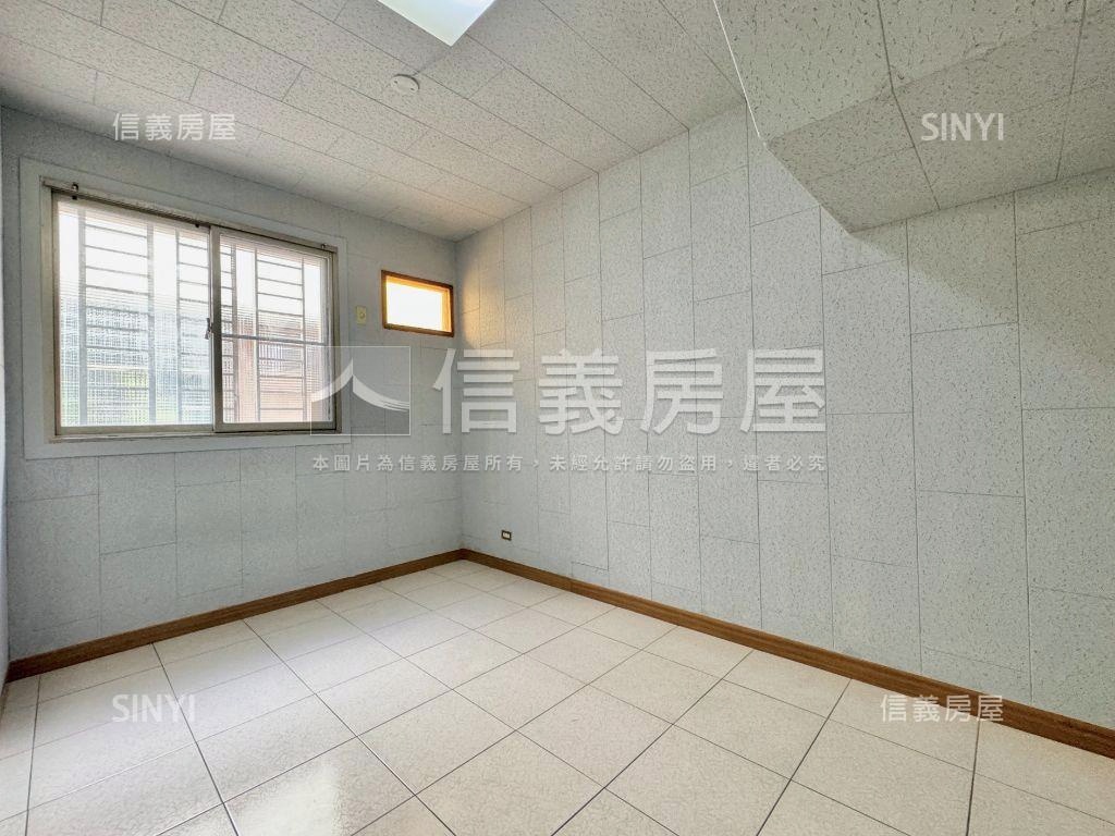 南工街國泰社區型傳統車墅房屋室內格局與周邊環境