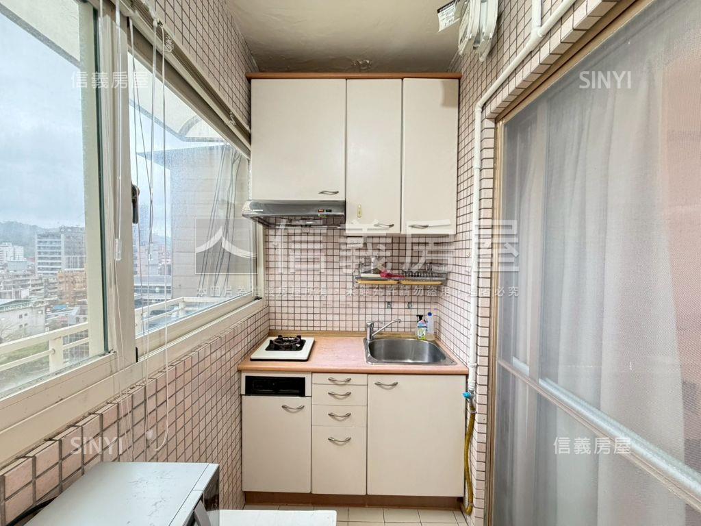 都會名園套房房屋室內格局與周邊環境