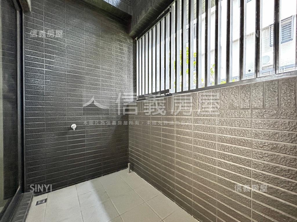 星公園全新面寬店面平車房屋室內格局與周邊環境