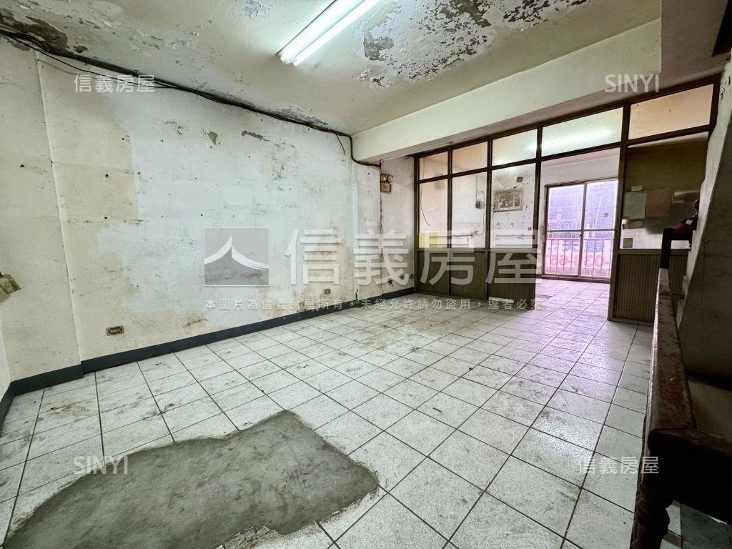 鶯歌文化路旁五樓透天房屋室內格局與周邊環境