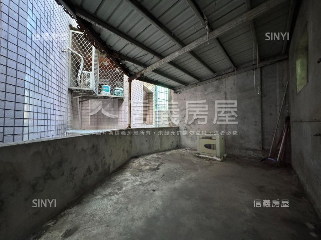 鶯歌文化路旁五樓透天房屋室內格局與周邊環境