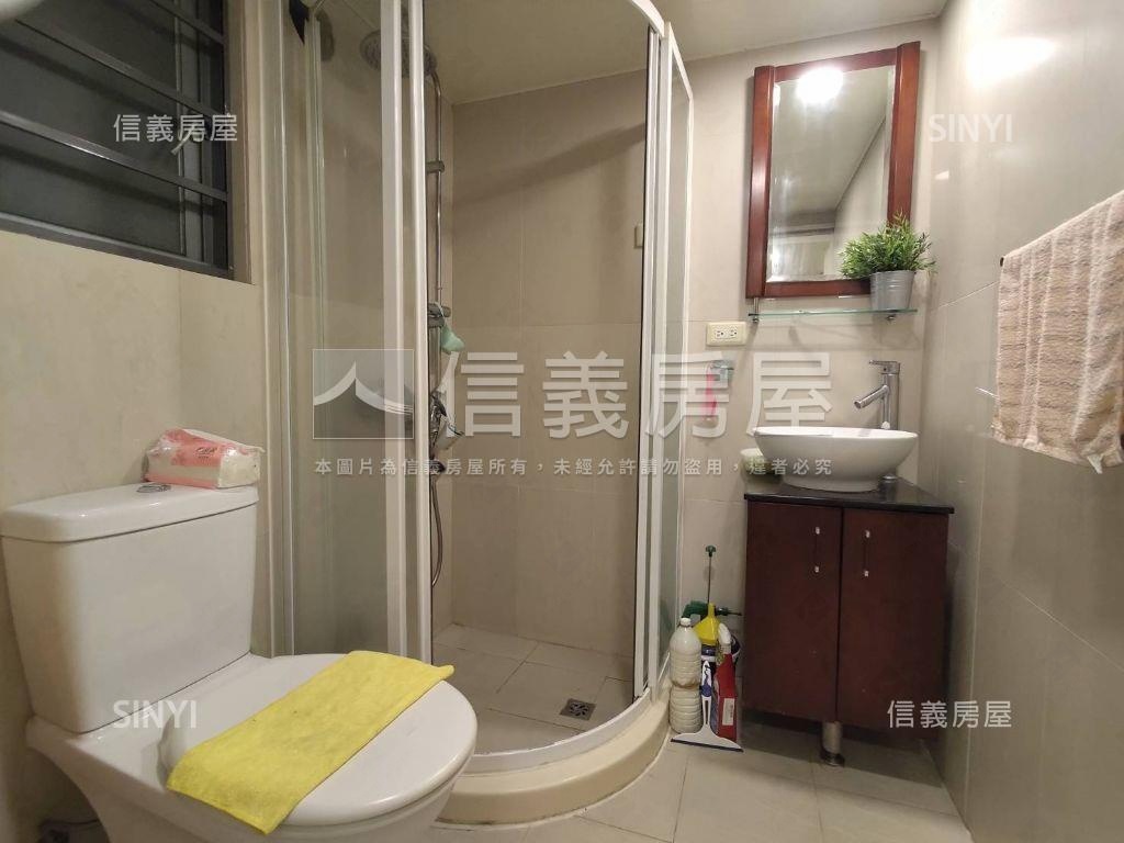 近１０１逸仙悅榕挑高美邸房屋室內格局與周邊環境