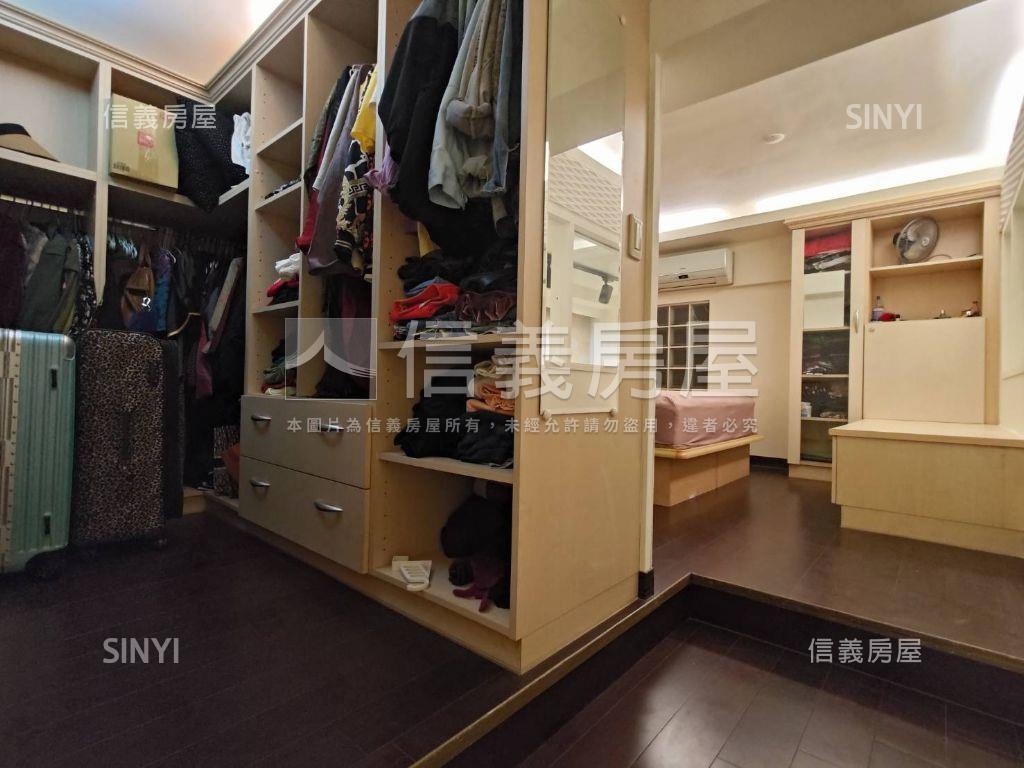 近１０１逸仙悅榕挑高美邸房屋室內格局與周邊環境