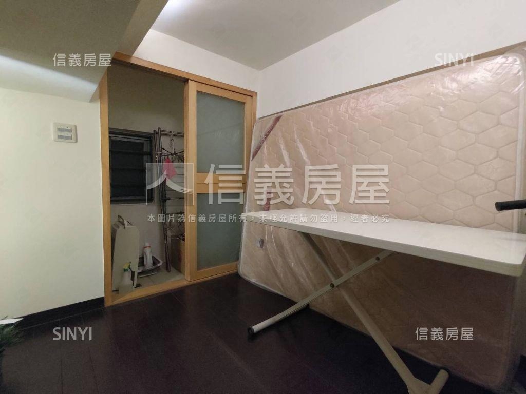 近１０１逸仙悅榕挑高美邸房屋室內格局與周邊環境