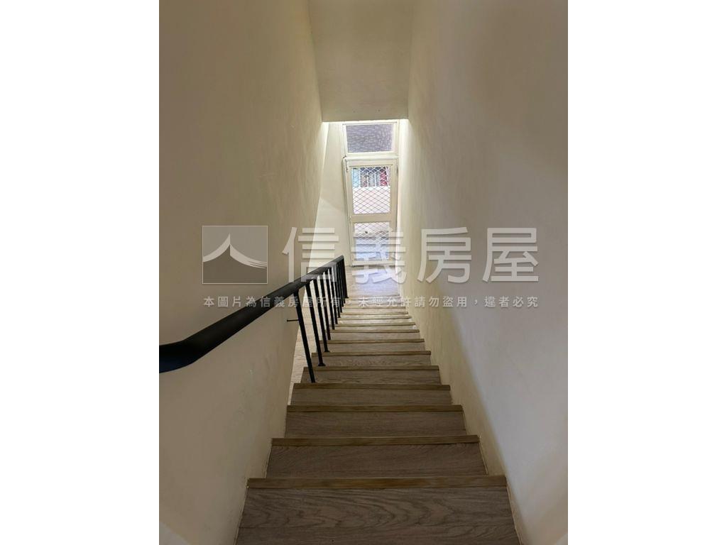 低總價中科門前好停車透天房屋室內格局與周邊環境