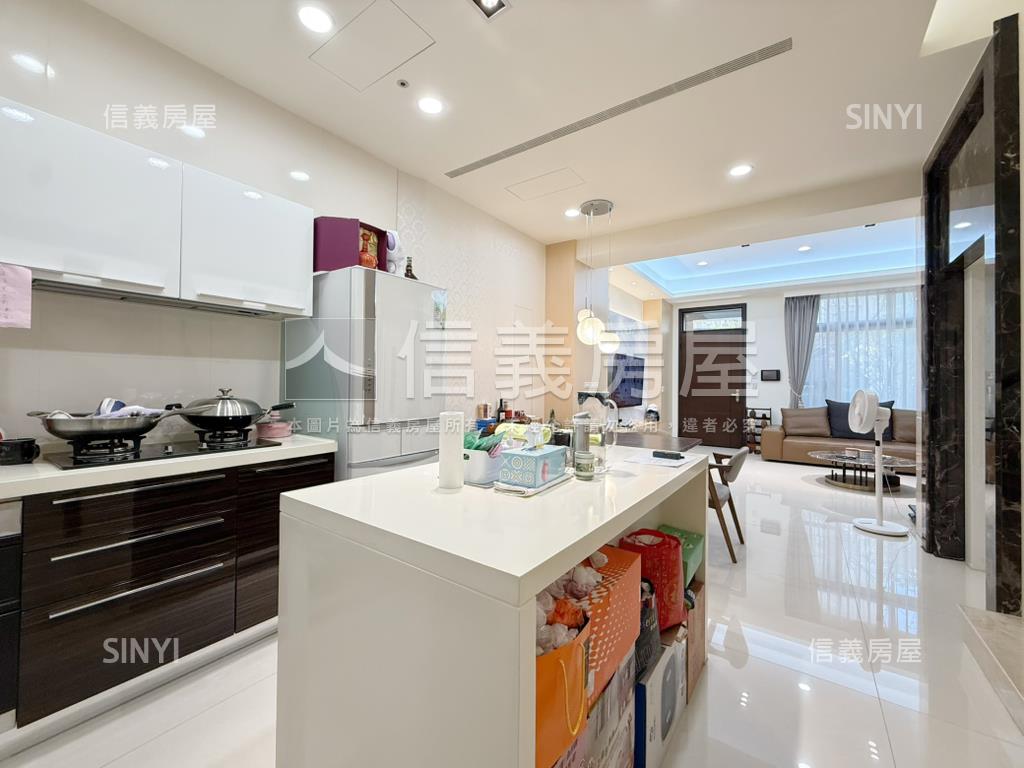 稀有！近捷運１２年美墅房屋室內格局與周邊環境