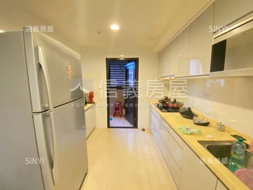 天域頂層景觀厝王房屋室內格局與周邊環境