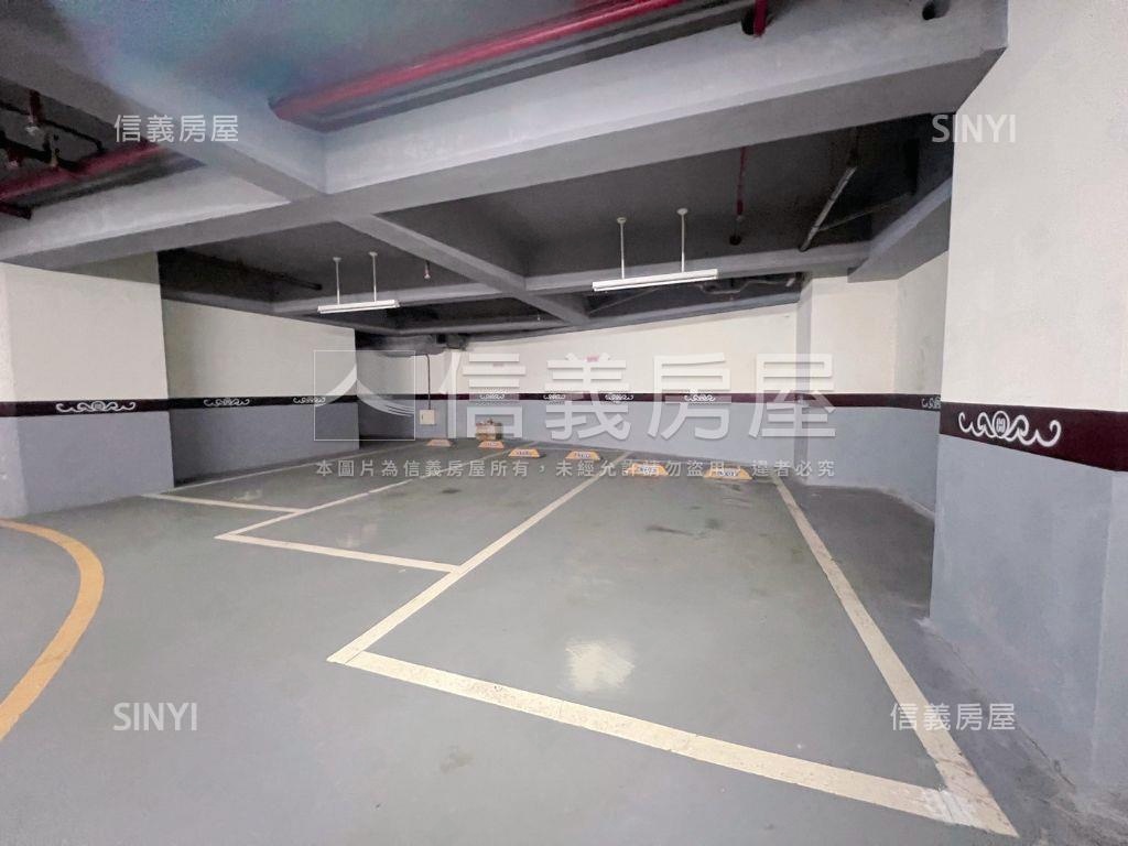 長虹大鎮●美妝兩房帶車位房屋室內格局與周邊環境