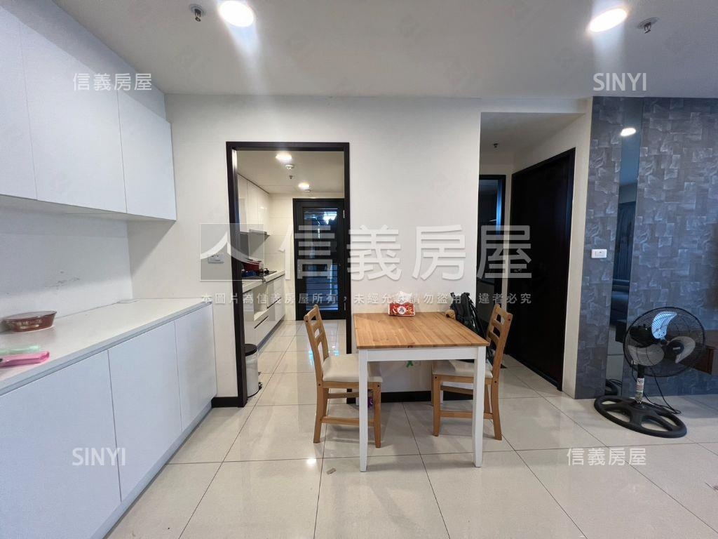 勝美樹美裝潢邊間三房車位房屋室內格局與周邊環境