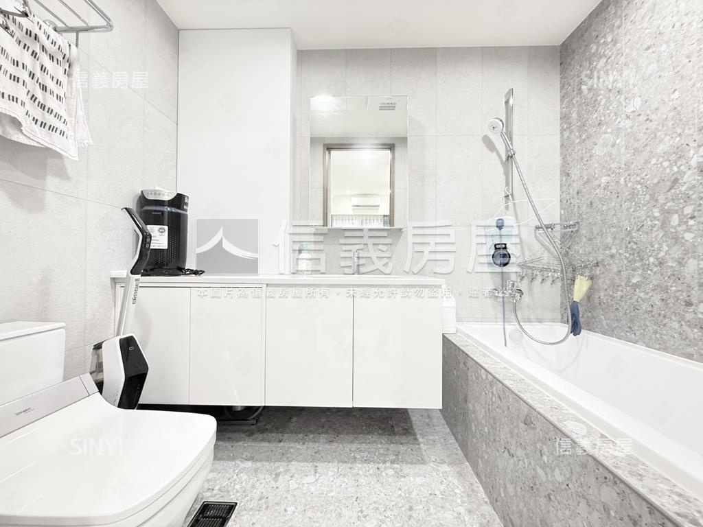 ◆將捷旅闊稀有２房車位◆房屋室內格局與周邊環境