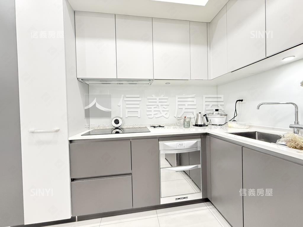 ◆將捷旅闊稀有２房車位◆房屋室內格局與周邊環境