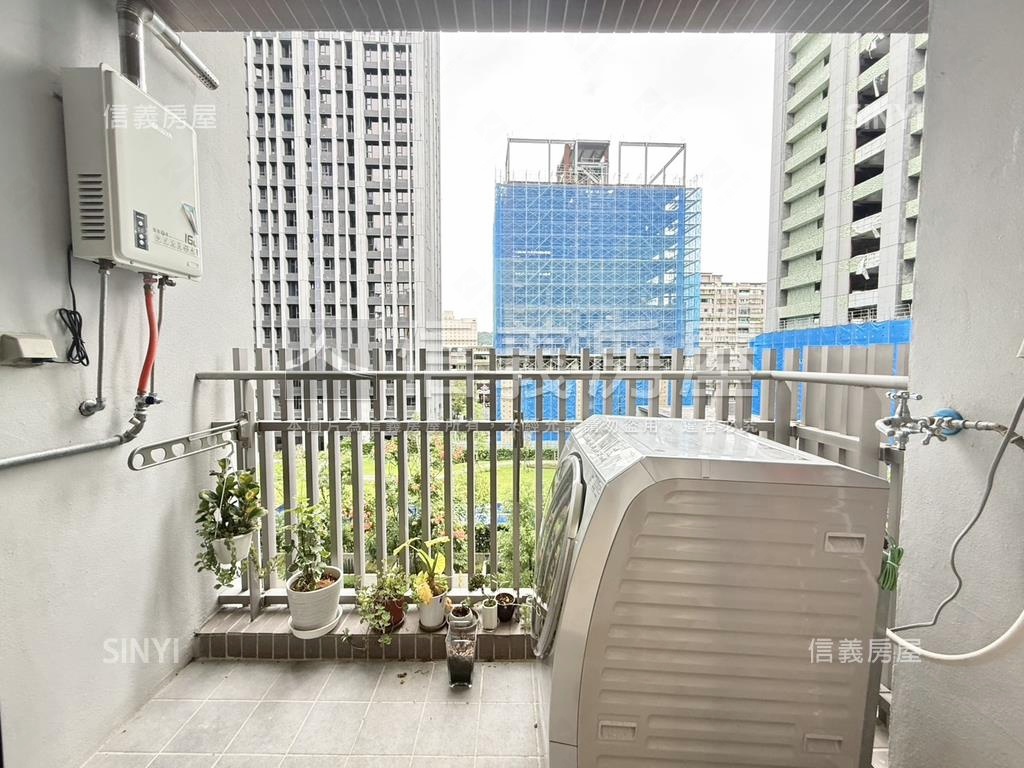 ◆將捷旅闊稀有２房車位◆房屋室內格局與周邊環境