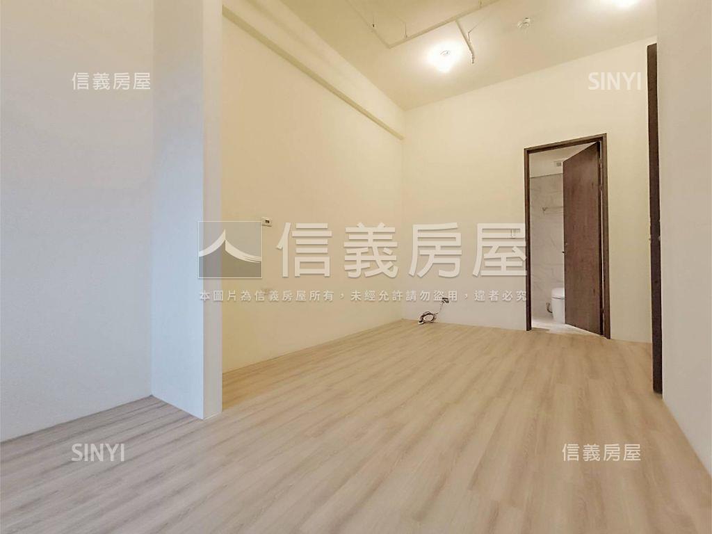 画世代稀有Ａ棟附車位房屋室內格局與周邊環境