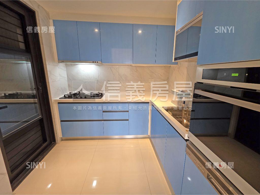 画世代稀有Ａ棟附車位房屋室內格局與周邊環境