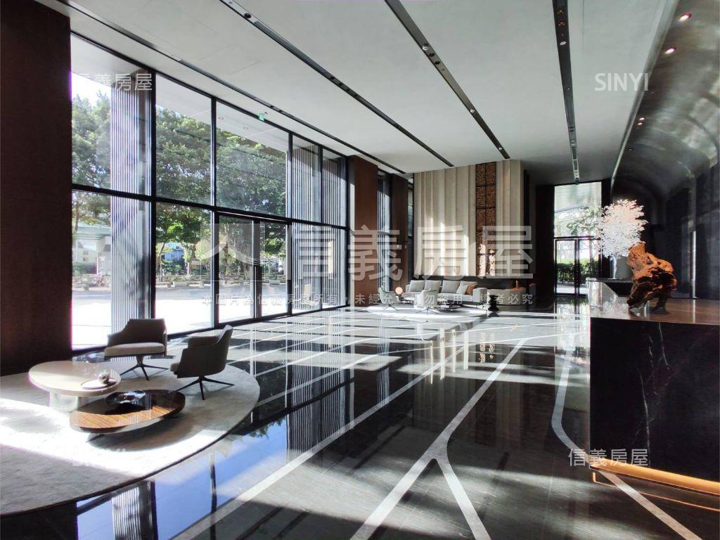 画世代稀有Ａ棟附車位房屋室內格局與周邊環境