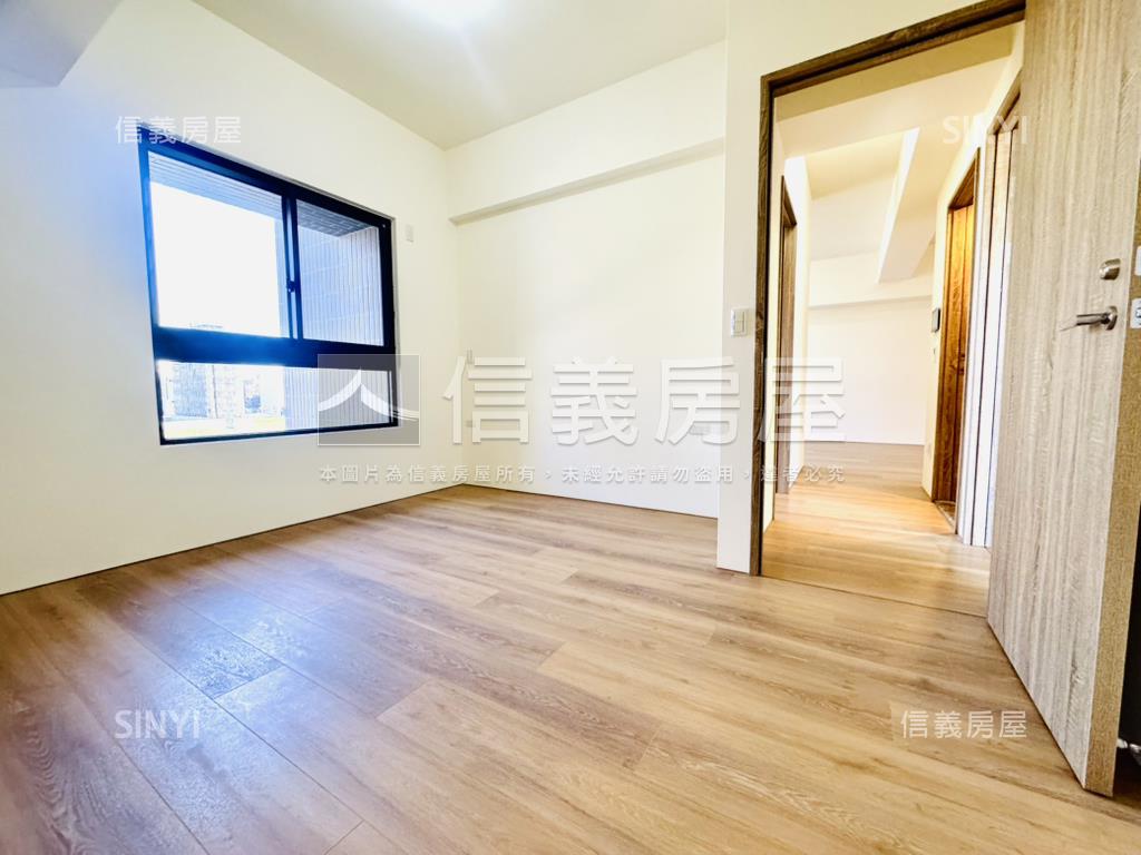 國泰美禾３房平車選這間房屋室內格局與周邊環境