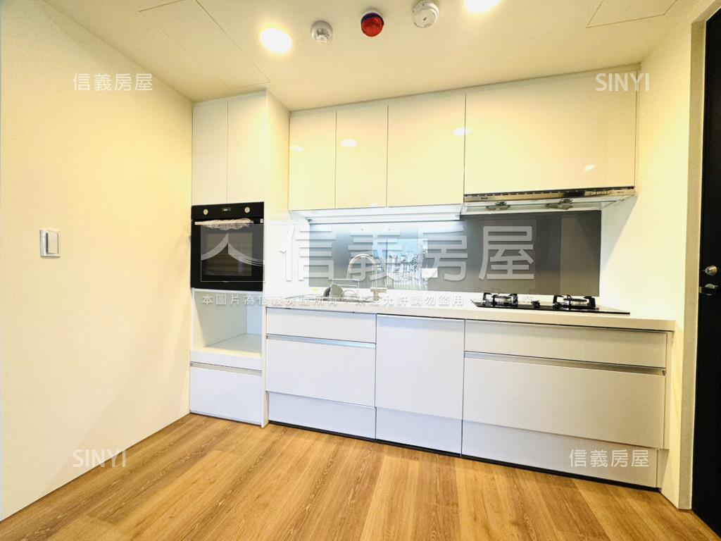 國泰美禾３房平車選這間房屋室內格局與周邊環境