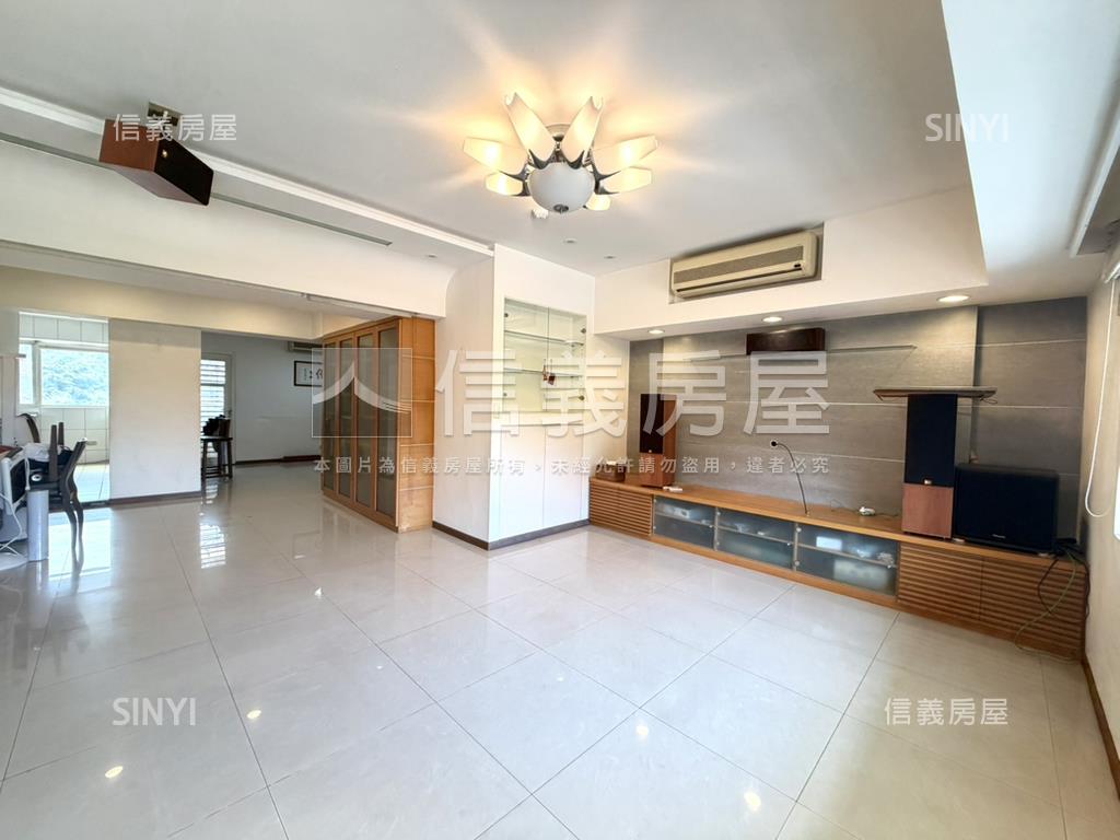 新店傳奇景觀大戶房屋室內格局與周邊環境