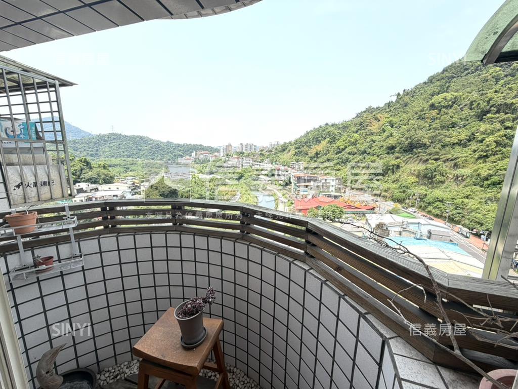 新店傳奇景觀大戶房屋室內格局與周邊環境