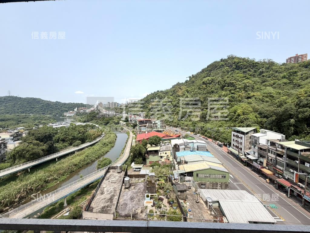 新店傳奇景觀大戶房屋室內格局與周邊環境