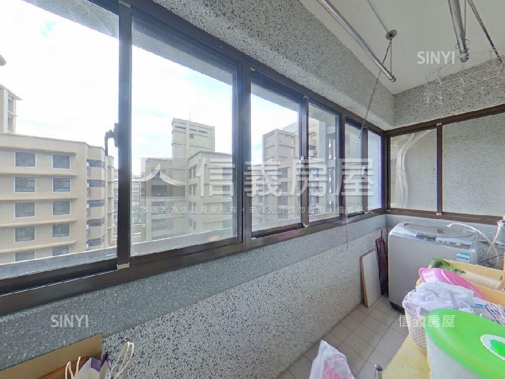 長榮蓮苑三房車位房屋室內格局與周邊環境
